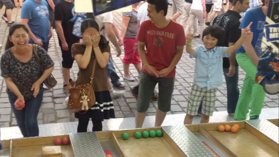 A caption and a link.